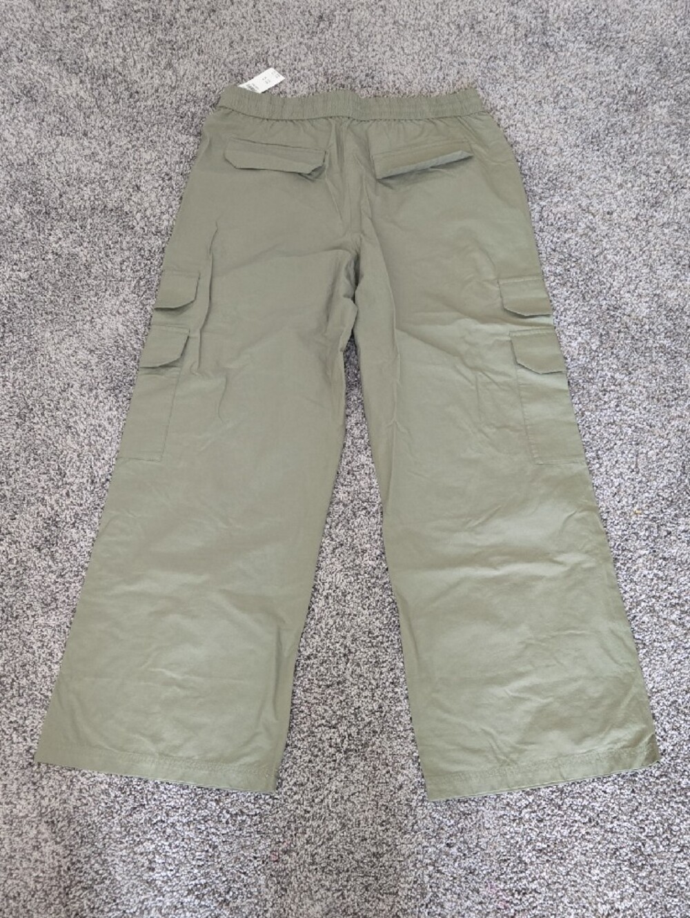 Abercrombie & Fitch Olive Green Wide-Leg Cargo Pants - Picture 3 of 3